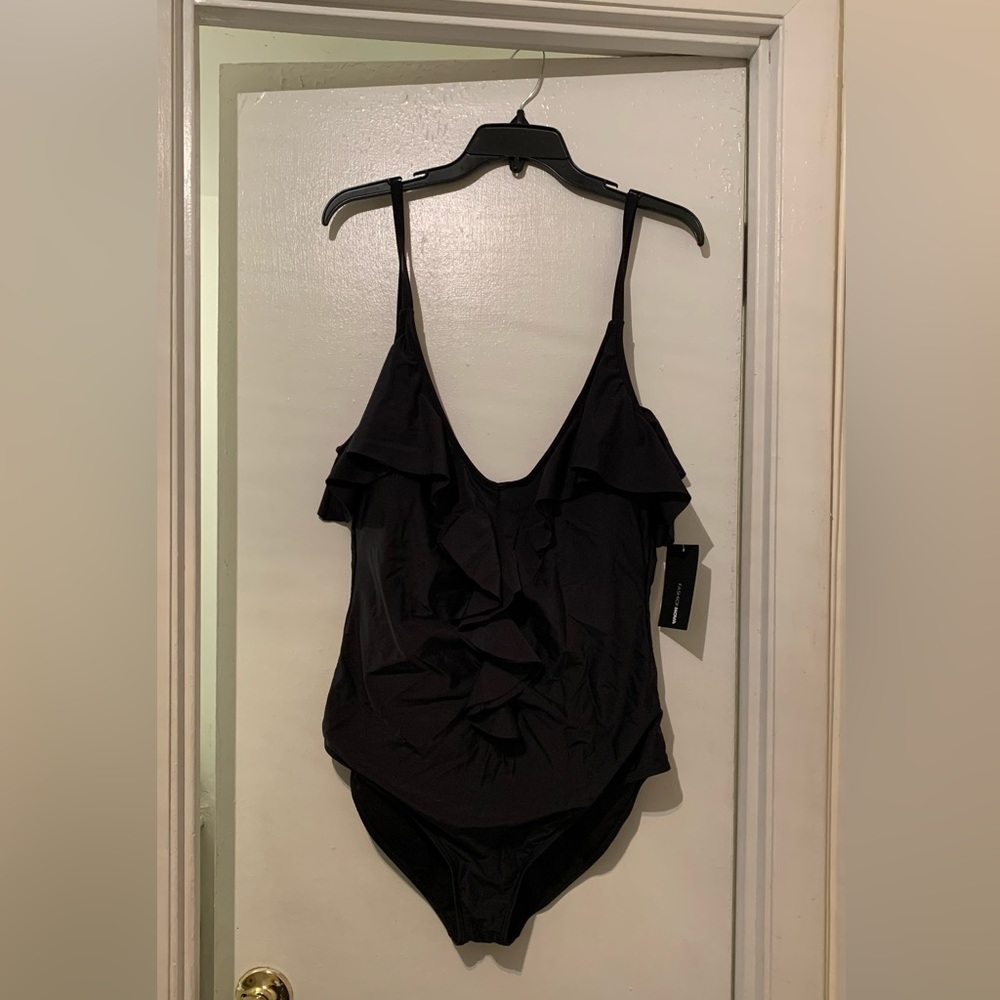 🔥 Black Fashion Nova XL one piece bathing suit 🖤